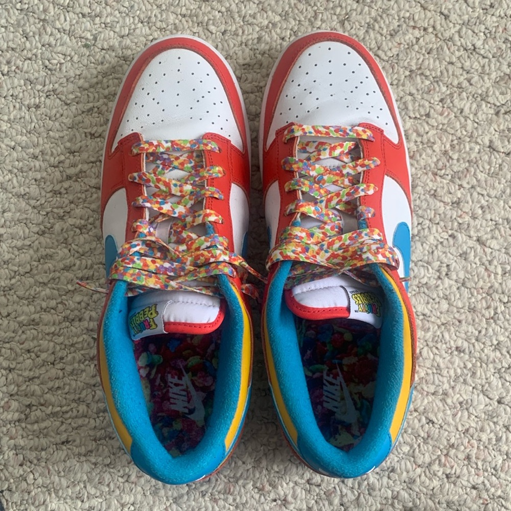 Like new Nike Dunk Low QS Men's LeBron James Fruity Pebbles shoes